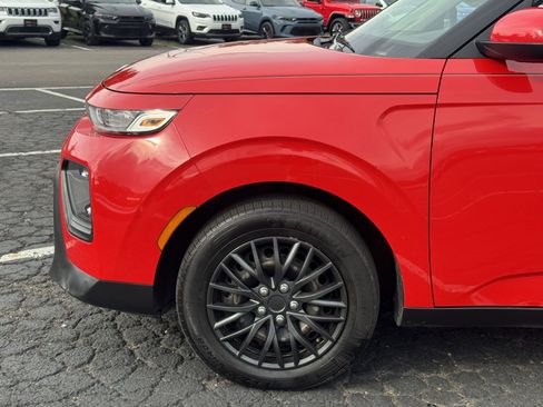 Used 2020 Kia Soul LX FWD image 28