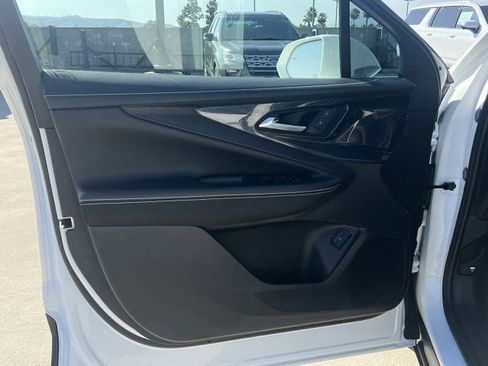 Used 2024 Chevrolet Blazer EV LT image 22