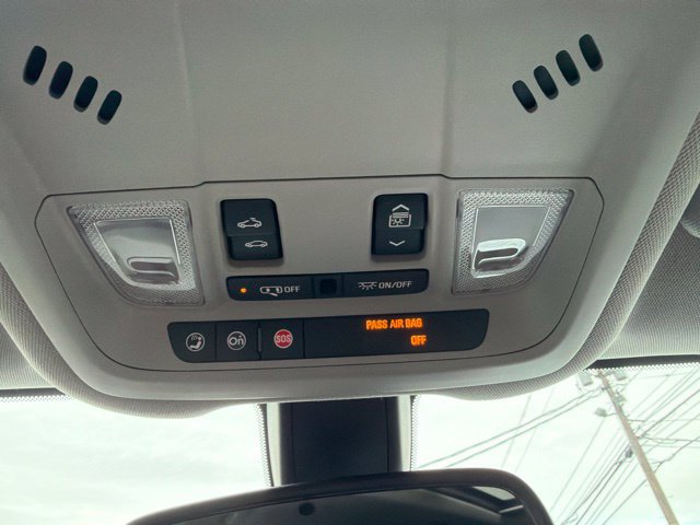 Used 2018 GMC Terrain SLE w/ Driver Convenience Package FWD image 25