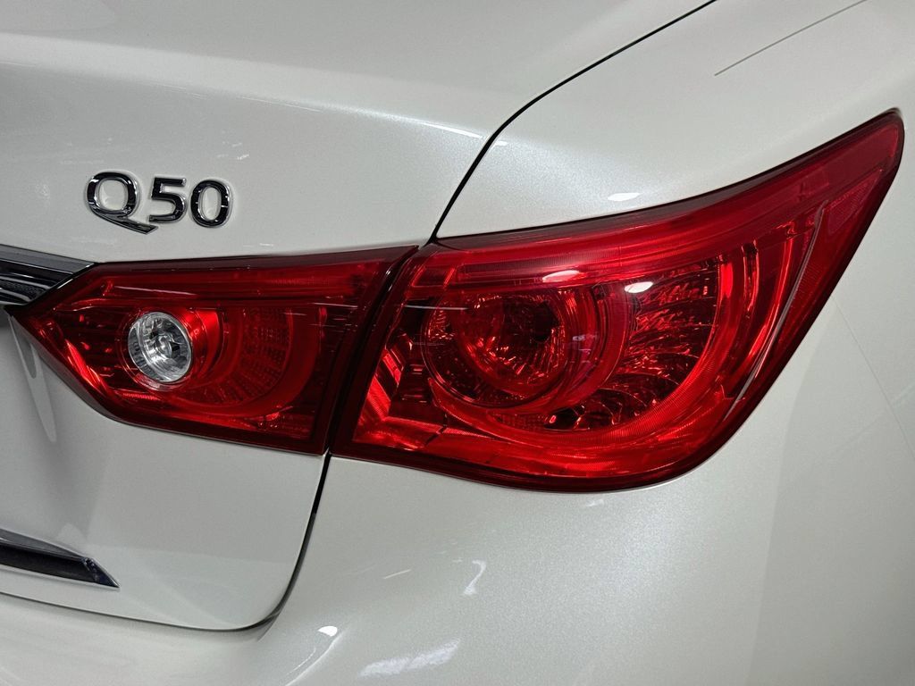 Certified 2017 INFINITI Q50 3.0t Premium w/ 3.0T Premium Plus Package RWD image 35