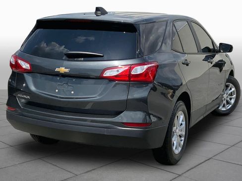 Used 2020 Chevrolet Equinox LS w/ LS Convenience Package FWD image 12