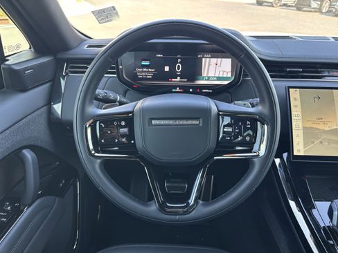 Used 2024 Land Rover Range Rover Sport Dynamic SE image 18