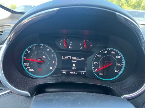 Used 2019 Chevrolet Malibu LT FWD image 7
