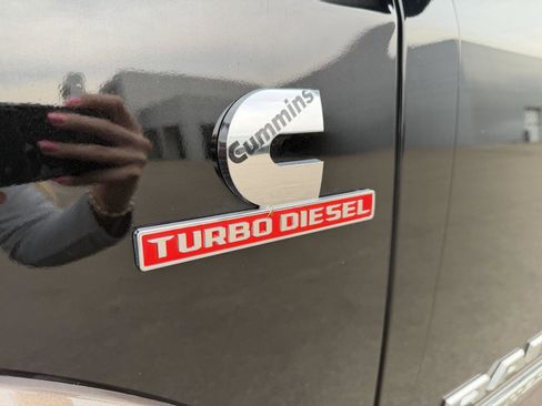 Used 2022 RAM 3500 Limited AWD/4WD image 27