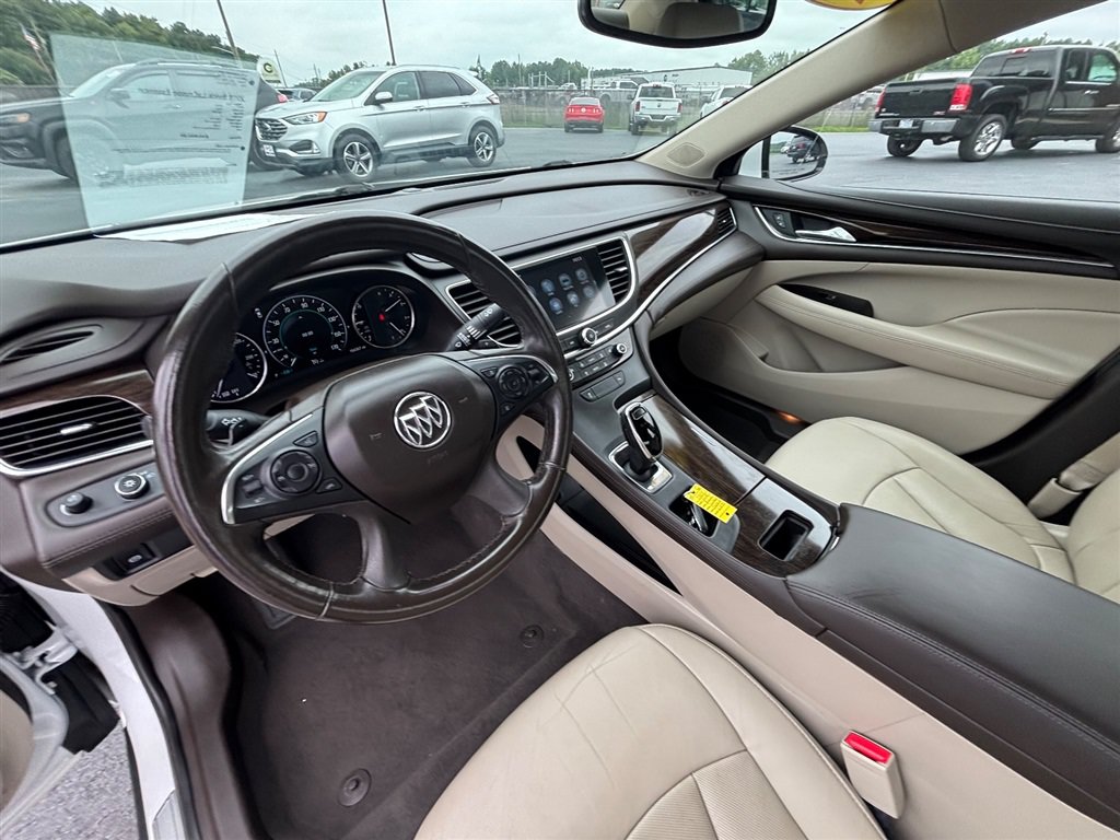 Used 2018 Buick LaCrosse Essence FWD image 11