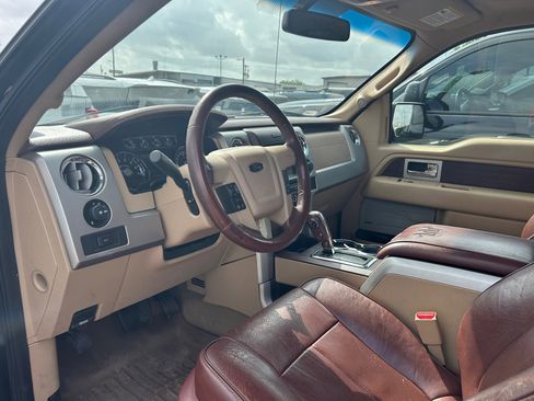 Used 2013 Ford F150 King Ranch w/ King Ranch Luxury Pkg image 21