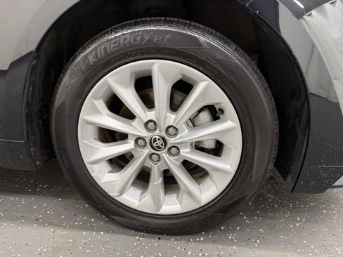 Certified 2020 Toyota Corolla XLE FWD image 22