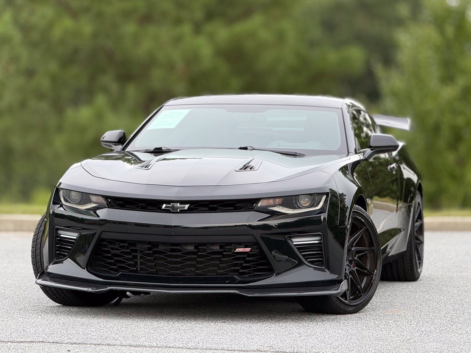Used 2016 Chevrolet Camaro SS RWD image 2