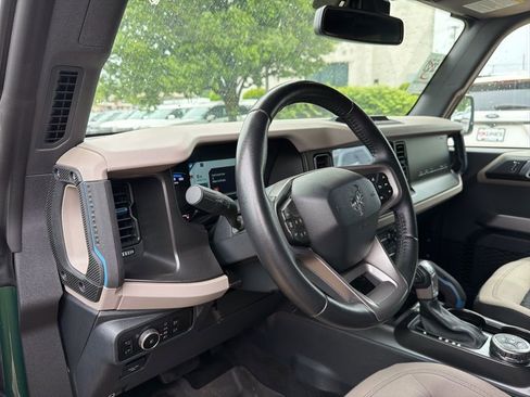 Used 2023 Ford Bronco Wildtrak AWD/4WD image 15