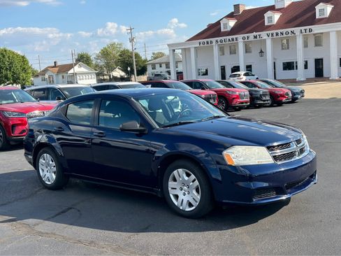 Used 2013 Dodge Avenger SE image 3