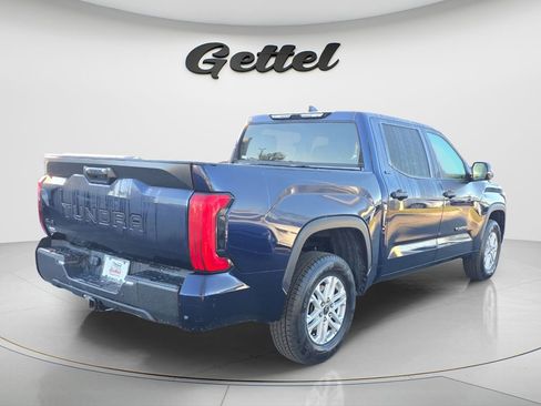 Used 2022 Toyota Tundra SR5 w/ SR5 Convenience Package image 12