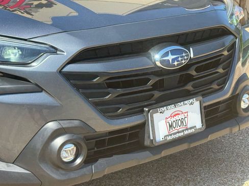 Used 2023 Subaru Outback Premium AWD/4WD image 2