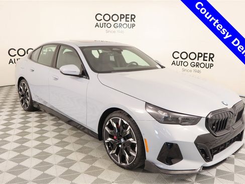 New 2025 BMW 530i xDrive w/ M Sport Package image 1