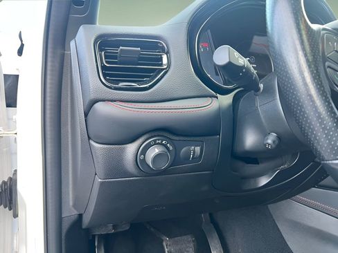 Used 2024 Dodge Durango GT image 11