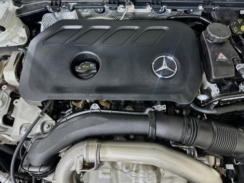 Used 2025 Mercedes-Benz CLA 250 image 32