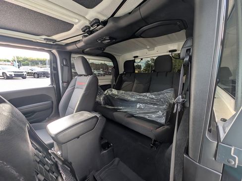 Used 2022 Jeep Wrangler Rubicon image 17