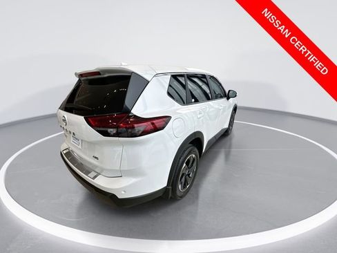 Certified 2026 Nissan Rogue SV image 8