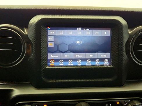 Used 2022 Jeep Wrangler Unlimited Sport image 18