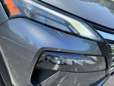 Used 2026 Nissan Rogue SL FWD image 32