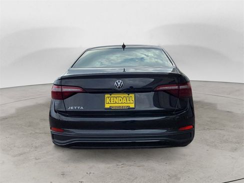 Used 2024 Volkswagen Jetta S image 4