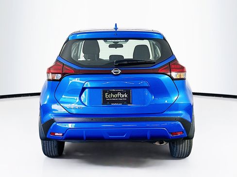 Used 2024 Nissan Kicks S FWD image 7