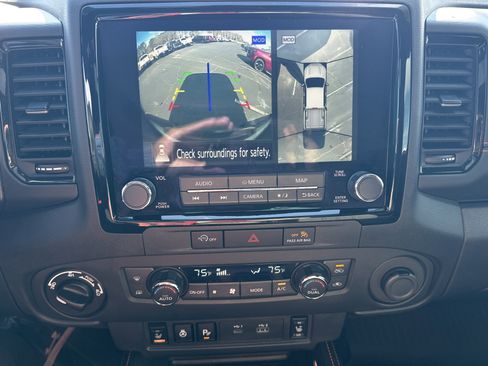 Used 2024 Nissan Frontier PRO-4X w/ Pro Premium Package image 30