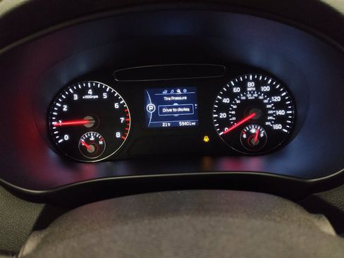 Used 2016 Kia Sorento LX w/ LX Convenience Package image 23