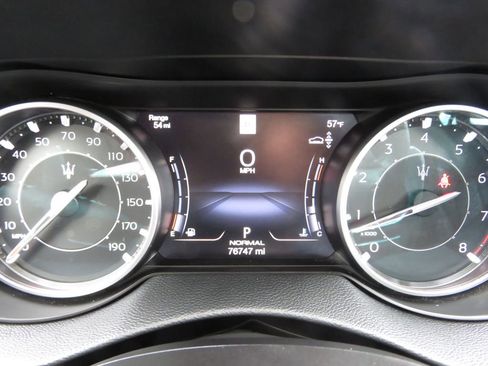 Used 2023 Maserati Levante Modena image 21