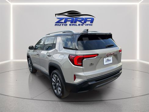 Used 2025 GMC Terrain Elevation w/ Elevation Premium Package AWD/4WD image 5