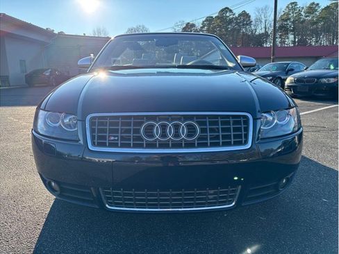 Used 2006 Audi S4 Quattro Cabriolet 2D image 2