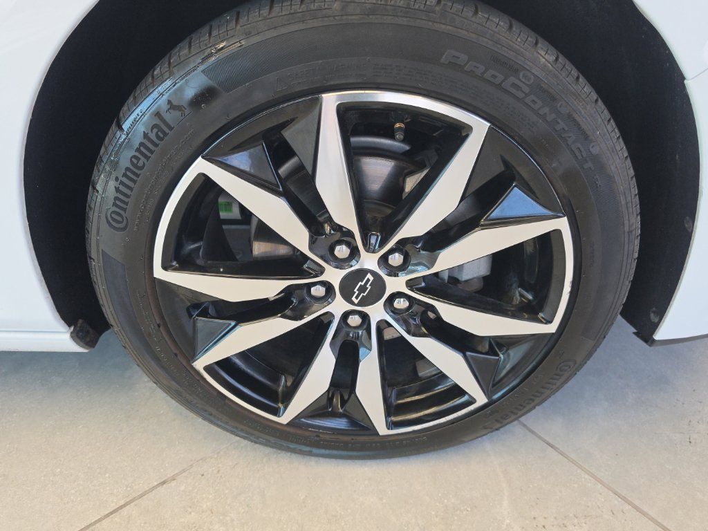 Used 2025 Chevrolet Malibu RS FWD image 57