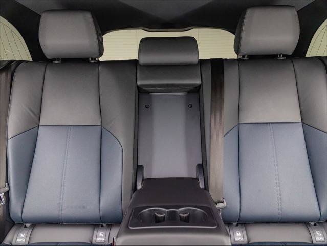 New 2026 Land Rover Range Rover Velar S AWD/4WD image 18