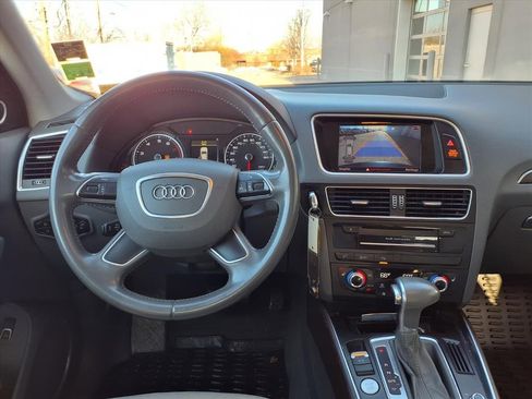Used 2015 Audi Q5 2.0T Premium Plus w/ Technology Package image 13