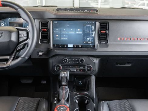 Used 2025 Ford Bronco Raptor AWD/4WD image 34