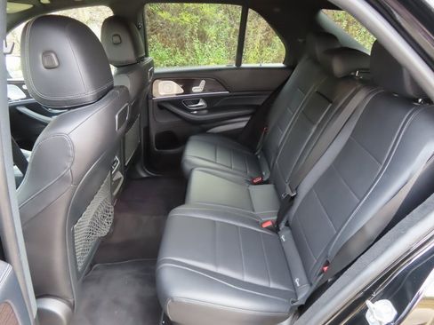 Used 2020 Mercedes-Benz GLE 350 4MATIC image 26