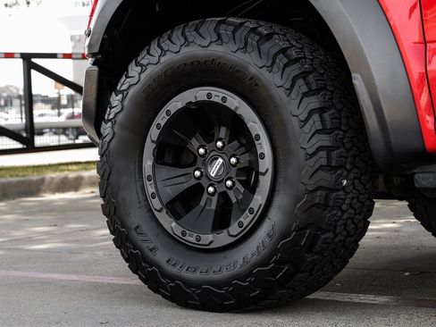 Used 2018 Ford F150 Raptor w/ Equipment Group 802A Luxury image 69