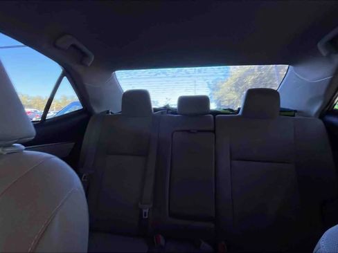 Used 2015 Toyota Corolla LE image 7