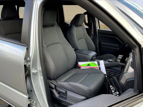 Certified 2024 Toyota Tacoma SR5 image 7