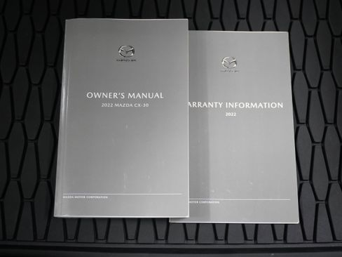 Used 2022 MAZDA CX-30 AWD 2.5 S w/ Premium Package image 27