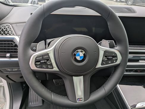 New 2026 BMW X6 xDrive40i image 17