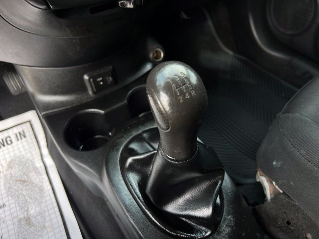 Used 2019 Nissan Versa S FWD image 31