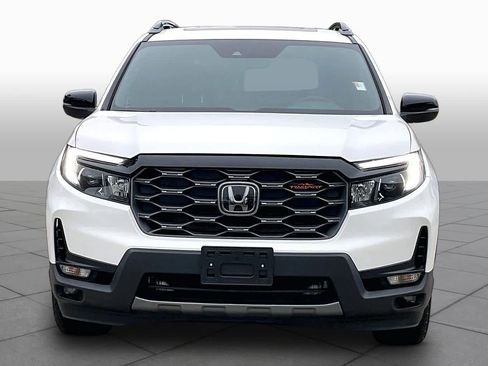 Used 2023 Honda Passport TrailSport image 4