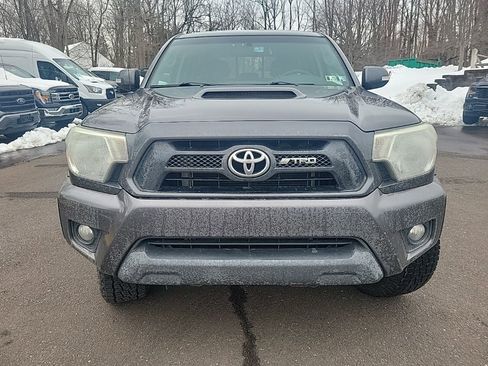 Used 2014 Toyota Tacoma TRD Sport w/ TRD Sport Package image 2