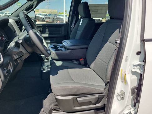 New 2026 RAM 2500 Tradesman AWD/4WD image 19