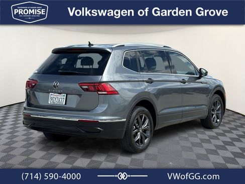 Used 2023 Volkswagen Tiguan SE FWD image 8
