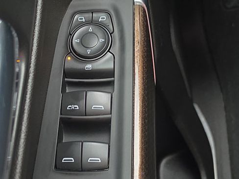 Used 2021 Chevrolet Silverado 1500 LT Trail Boss AWD/4WD image 13