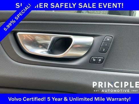 Certified 2023 Volvo XC60 T8 Plus AWD/4WD image 28