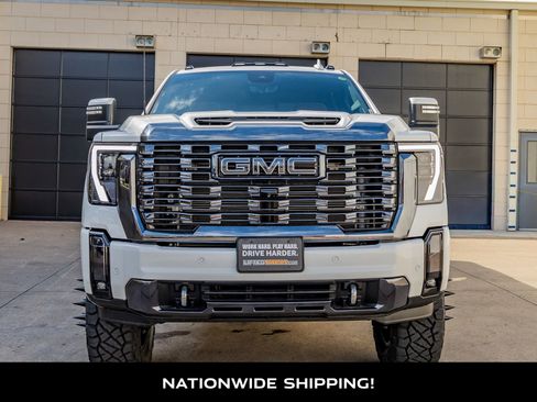 Used 2024 GMC Sierra 3500 Denali Ultimate image 4