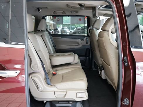 Used 2018 Honda Odyssey Elite image 14