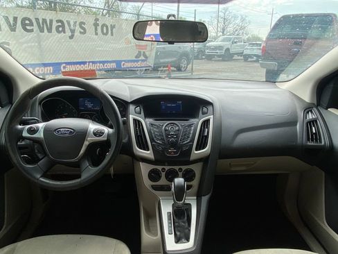 Used 2014 Ford Focus SE FWD image 17